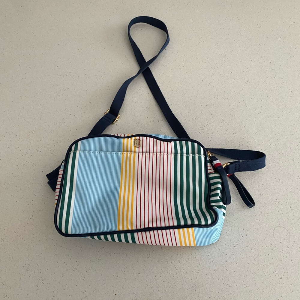 Tommy Hilfiger small crossbody bag